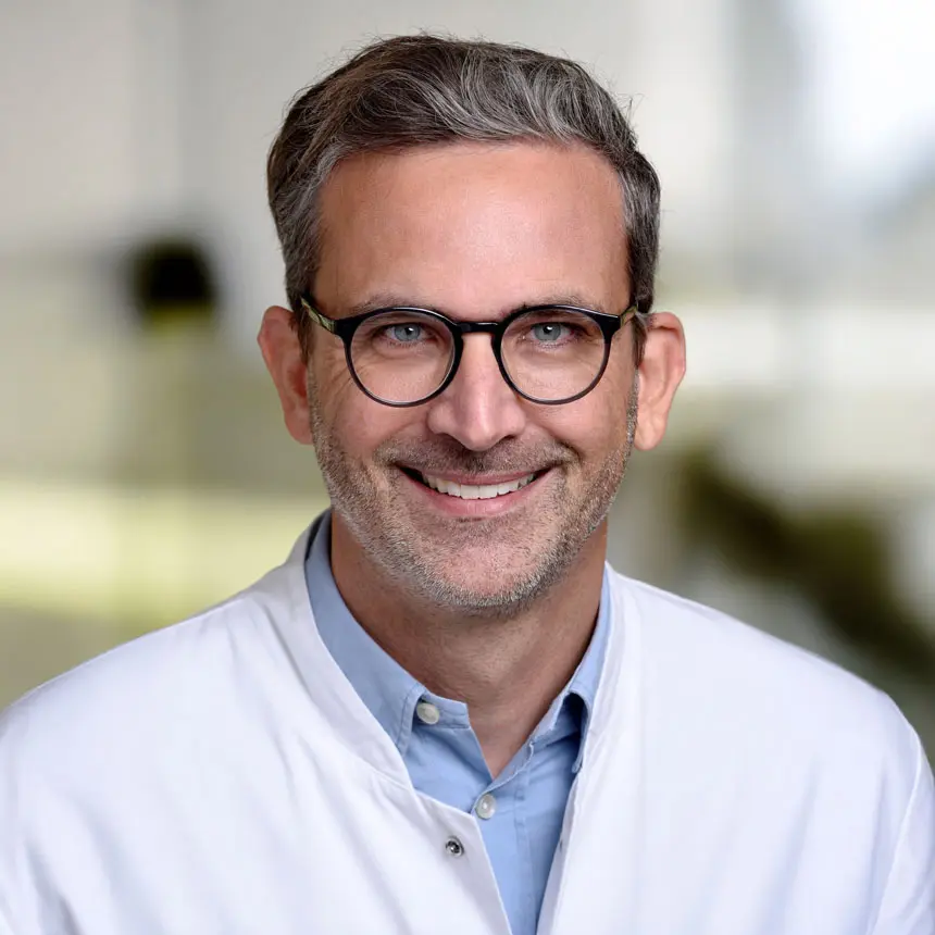 Portrait Marc Burghartz, Chefarzt der HNO-Abteilung Rems-Murr-Kliniken