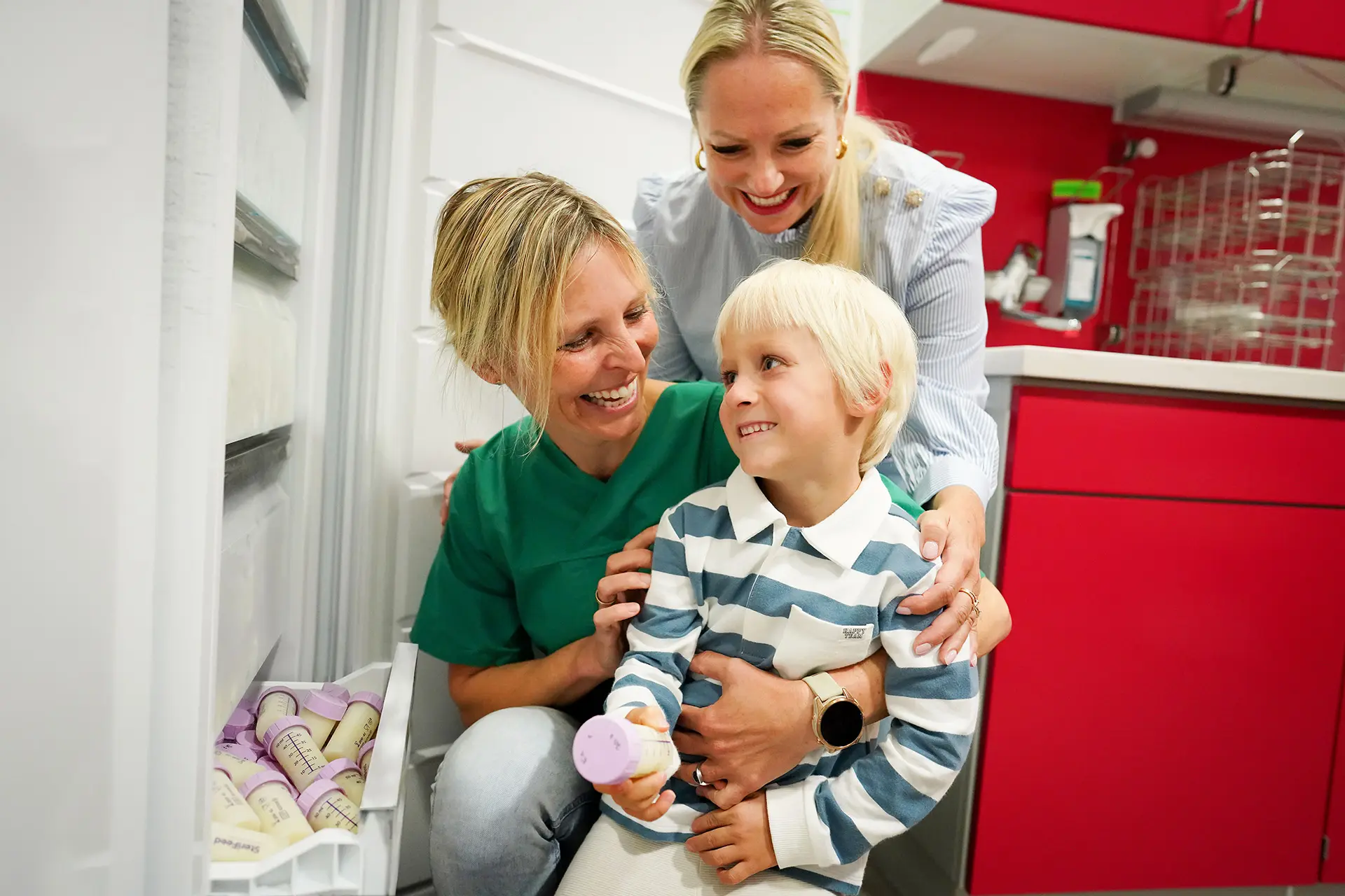 Frühchen Paul besucht mit seiner Mama die Frauenmilchbank in Winnenden
